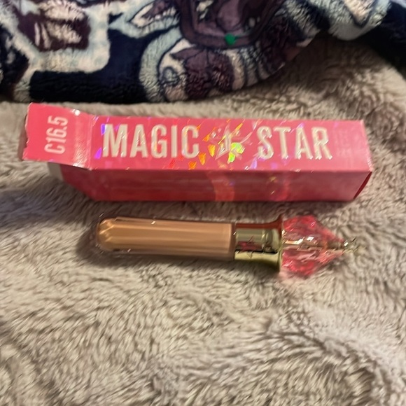 NIB Jeffree Star Magic‎ Star Concealer in C16.5 Sold Out - Picture 1 of 5